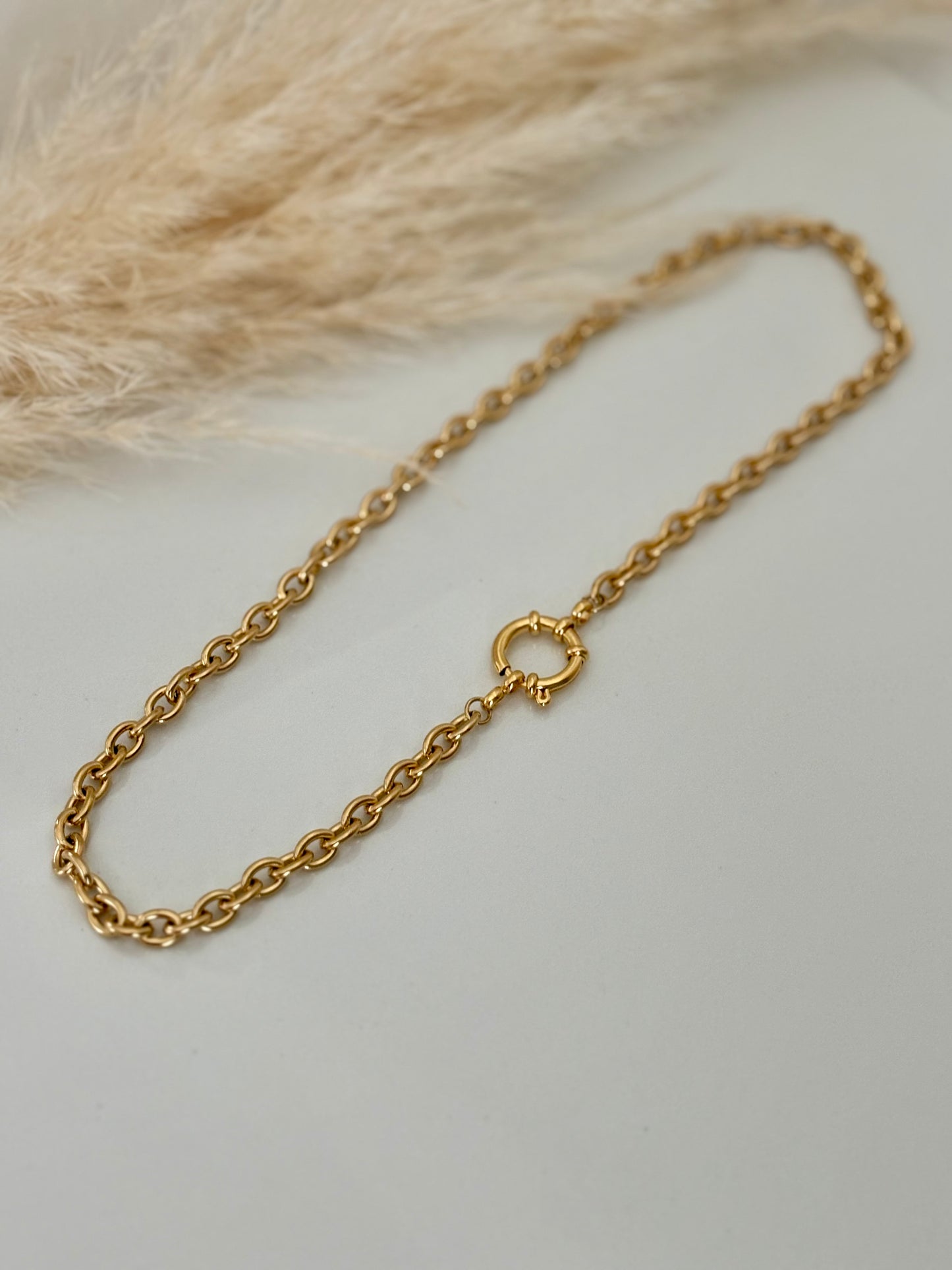 Katiria Chain